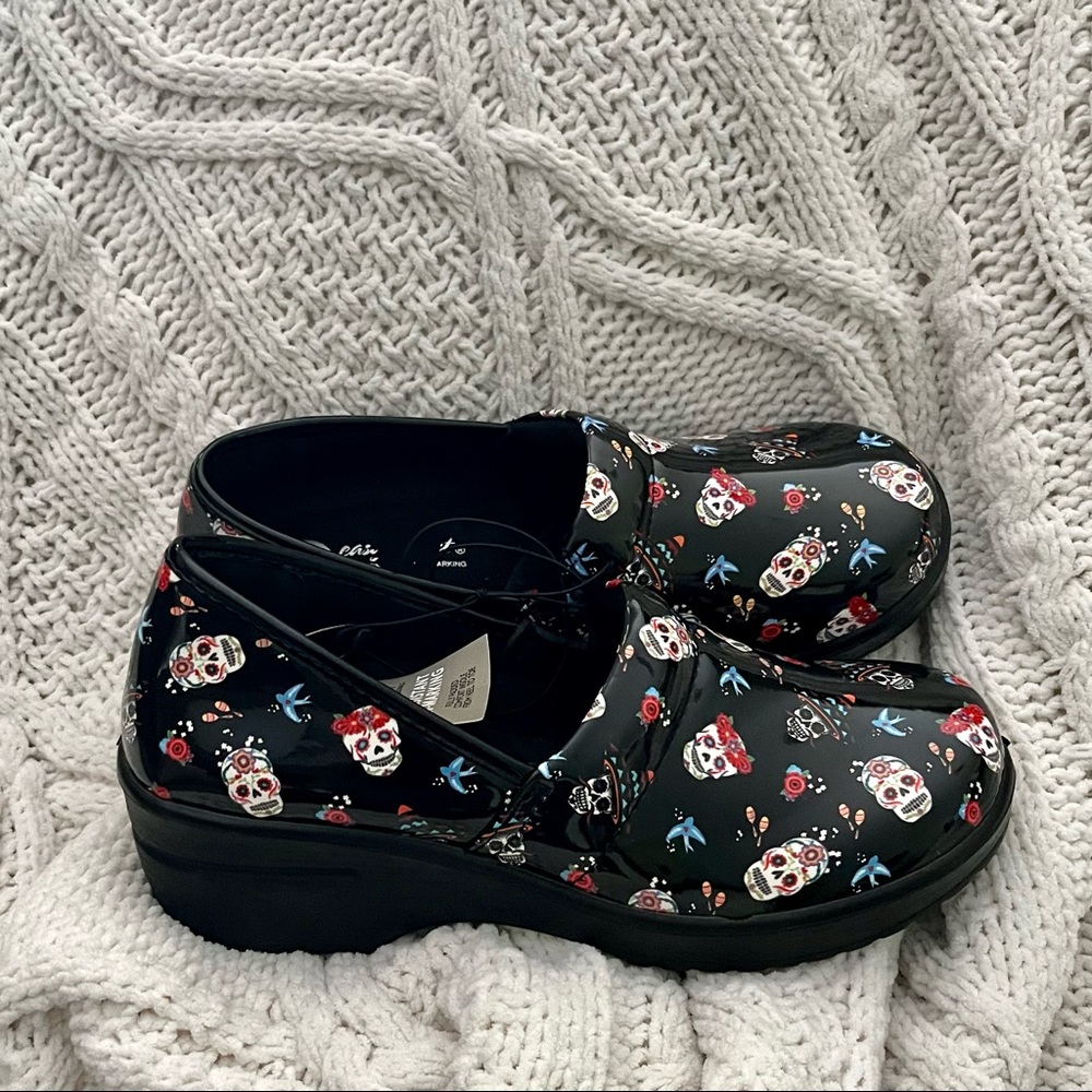 EASY STREET Sugar Skull Clogs